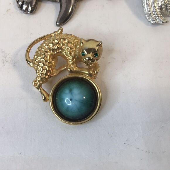 Lot Of 8 Vtg  Animal Insect Pins Brooch Earrings Frog Turtle Dragonfly   Scarab - Picture 3 of 12